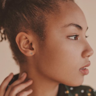 Jewellery (Fine) Feeding on Frost