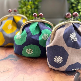 Bags, Totes & Carry-Alls Itohen