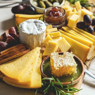 Food, Beverages & Pantry Upper Canada Cheese